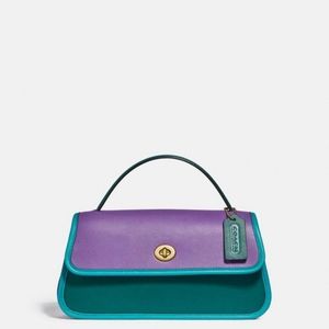 ISO Turnlock Clutch in Colorblock